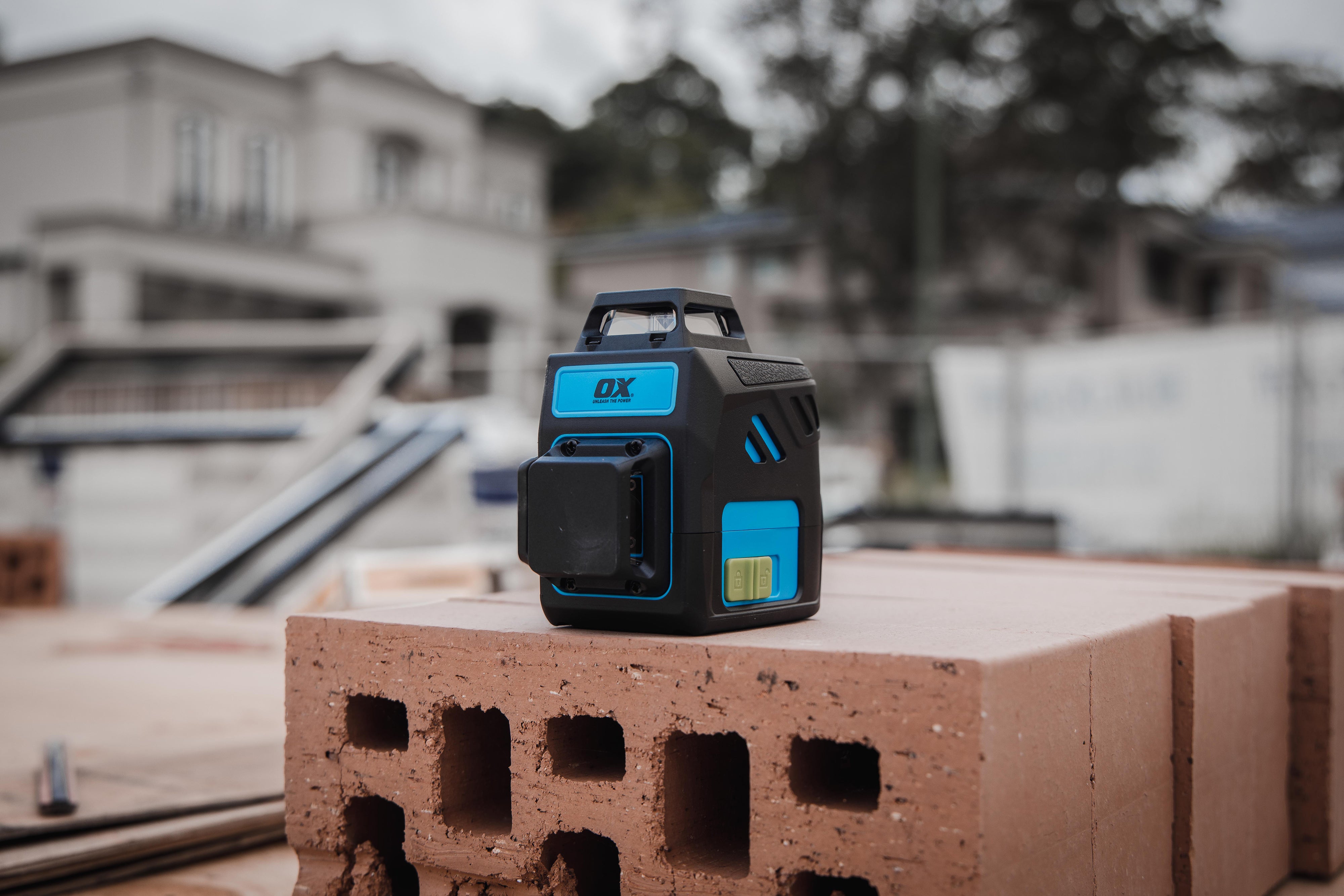 Pro 3 Axis Green Laser Level - 30m Range