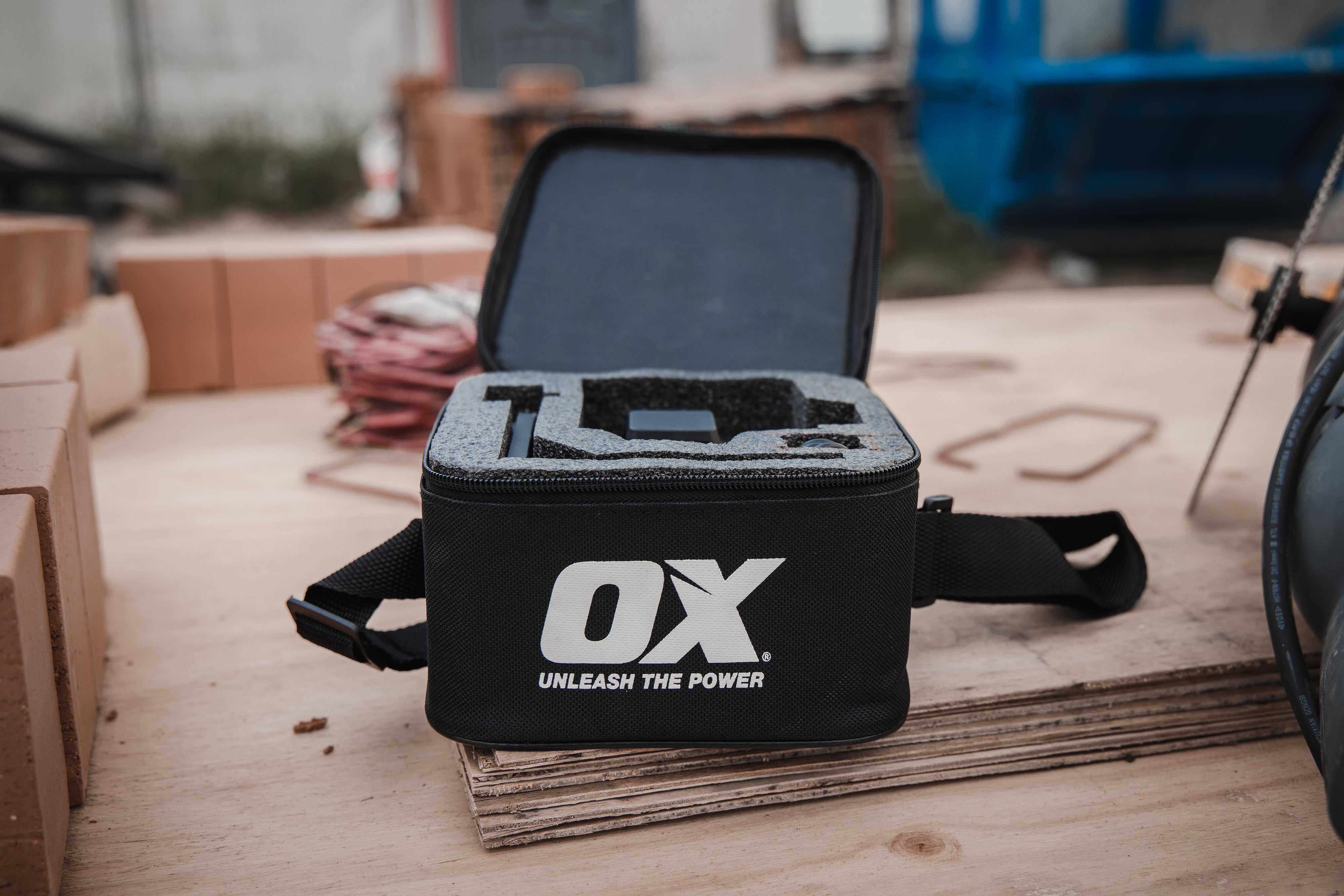 Pro 3 Axis Green Laser Level - 30m Range